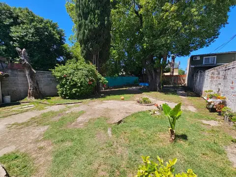 Casa venta 4 amb lote Ricardo Rojas fondo y pileta