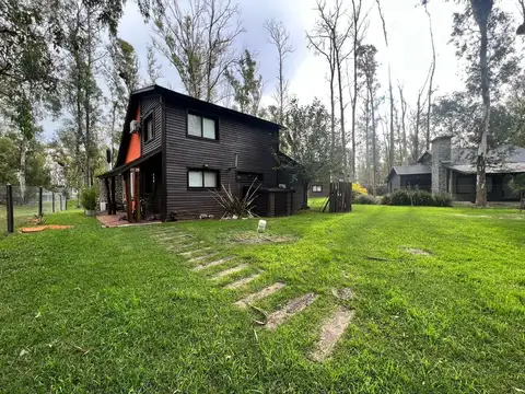 VENTA - CASA DE DOS DORMITORIOS CAMPO TIMBO LOTE AL GOLF