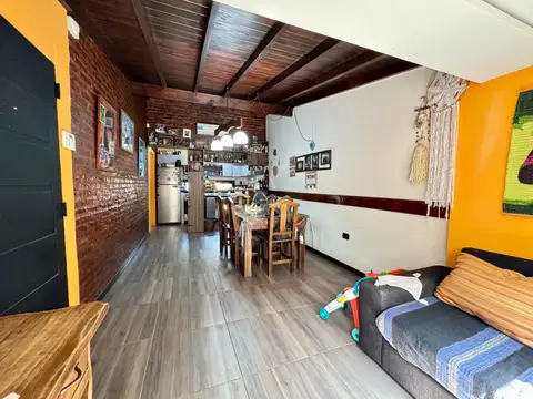 Depto Tipo Casa 4 ambientes con 1 baño