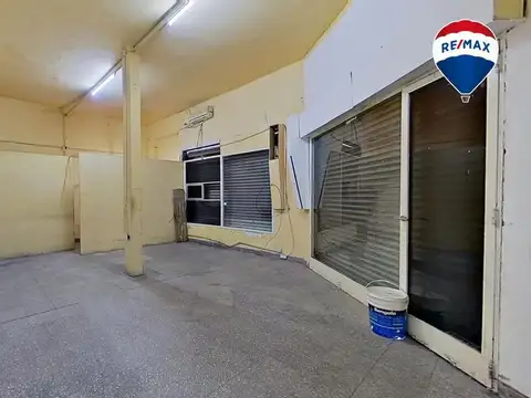 Depto 4 amb en PA y Local +Depto en PB en Venta