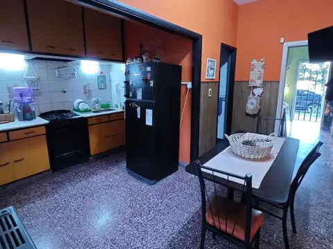 Depto Tipo Casa en Venta en Valentín Alsina, USD 60.000