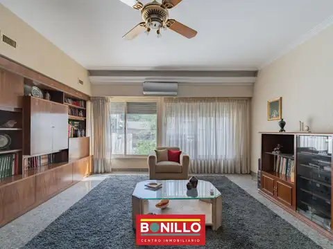 Venta de Departamento PH 6 Ambientes en Villa Pueyrredón, Capital Federal