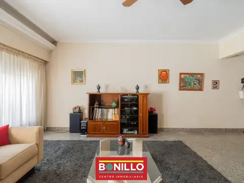 Vallejos 2800