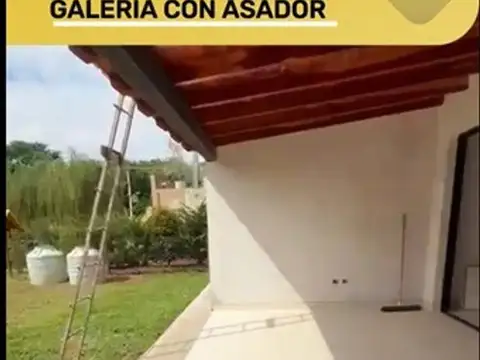 Casa en Venta con 4 cocheras