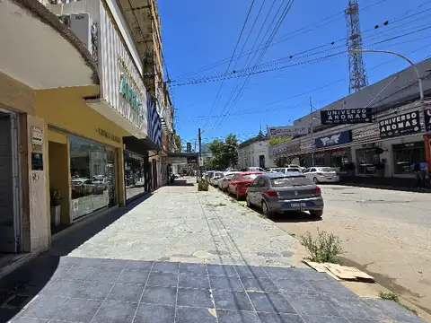 ARTURO ILLIA 300, Piso 1