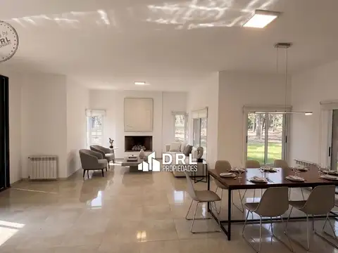 Casa a estrenar en El Bosque