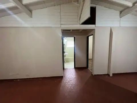 Casa en Alquiler con 1 cochera