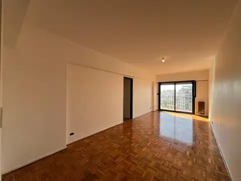 Excelente 4 Ambientes | Alquiler | En piso alto.