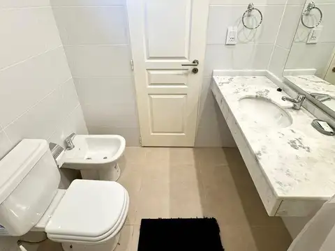   VENTA | MONOAMBIENTE AMOBLADO – EXCELENTE INVERSIÓN

  Belgrano 1468