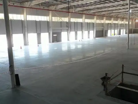Excelente deposito AAA en alquiler en Pilar dentro de Parque Industrial