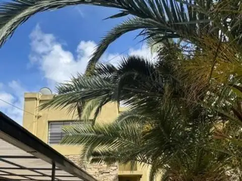 Depto Tipo Casa en Venta en Ituzaingó, USD 175.000