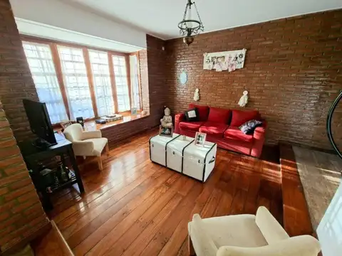 VENTA CASA 4 AMBIENTES EN DON BOSCO