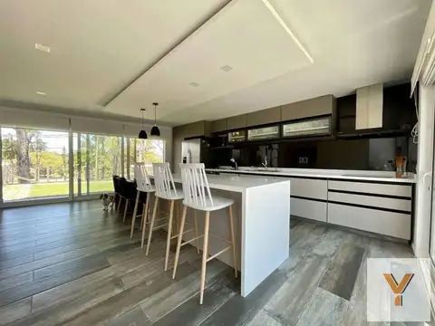 Casa en Venta en Atlántida, USD 460.000