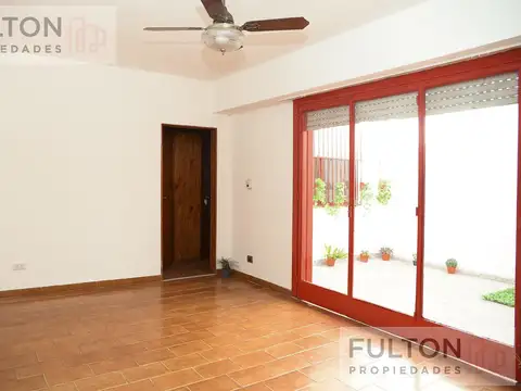 Depto Tipo Casa 4 ambientes con 2 baños