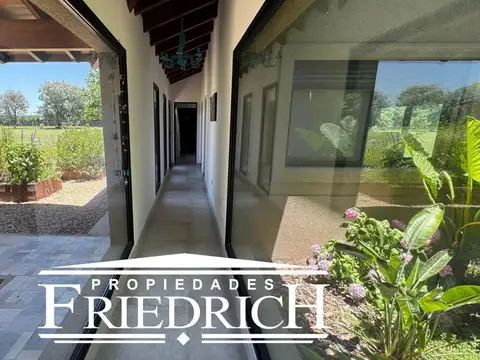 Casa en Venta con 7 cocheras