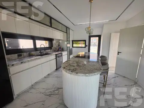 Casa en Venta al Sureste