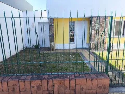 Casa en Venta en Capitán Bermudez, USD 55.000