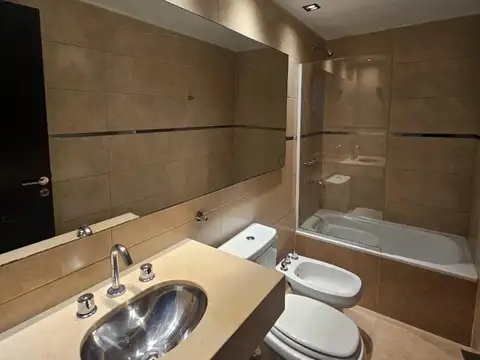 Departamento en Alquiler en Parque, $ 320.000