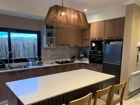 Casa en VENTA de 4 dorm. en Eko Distrito, Cerrillos, Salta