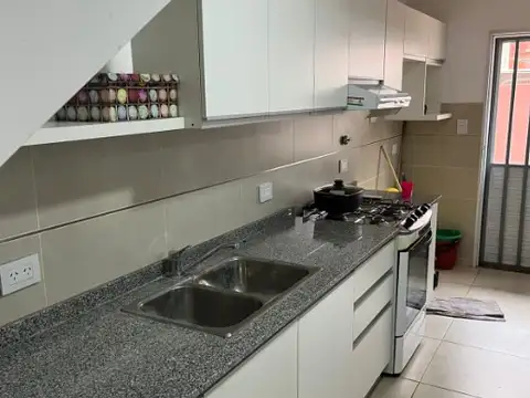 CASA PH DE 4 AMBIENTES EN VENTA - HURLINGHAM