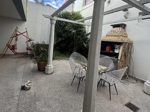 Depto Tipo Casa en Venta de 6 ambientes