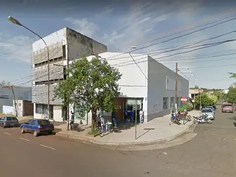 SE VENDE IMPORTANTE PROPIEDAD EN AV. URUGUAY Nº 3208 ESQUINA FÉLIX DE AGUIRRE