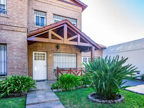 Casa en Venta al Este