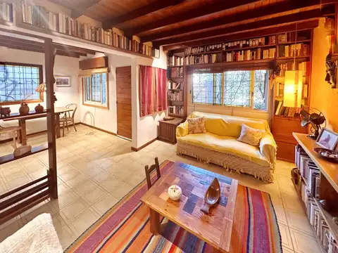 Casa en Venta con 1 cochera