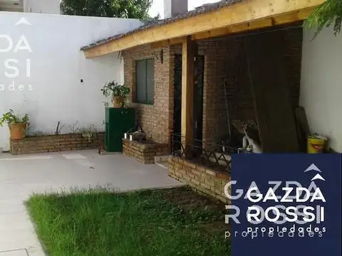 Casa en Venta con 1 cochera