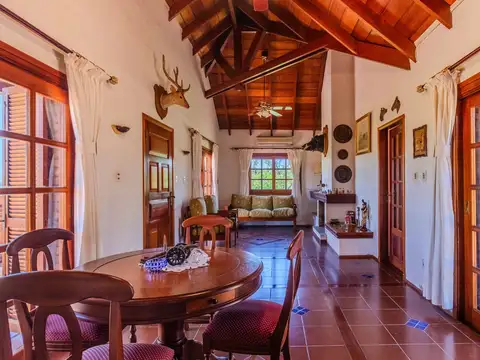 VENTA CAMPO 60H CASCO  Y GALPONES EN FRAY BENTOS