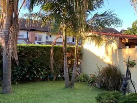 Casa en Venta en Burzaco, USD 130.000