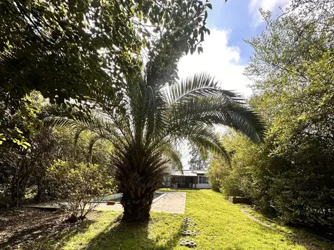CASA 2 AMBIENTES CON PISCINA! LOTE DE 732 M2