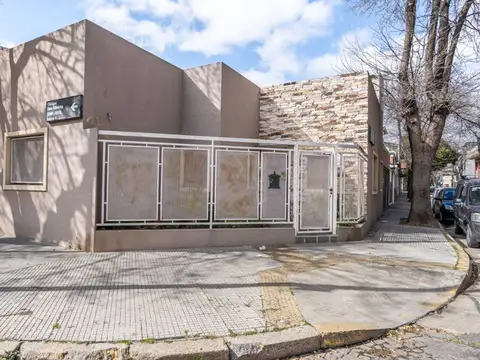Casa venta 4 ambientes Villa Pueyrredón c/ cochera