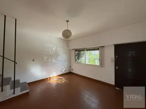 Depto Tipo Casa en Venta con 1 cocheras