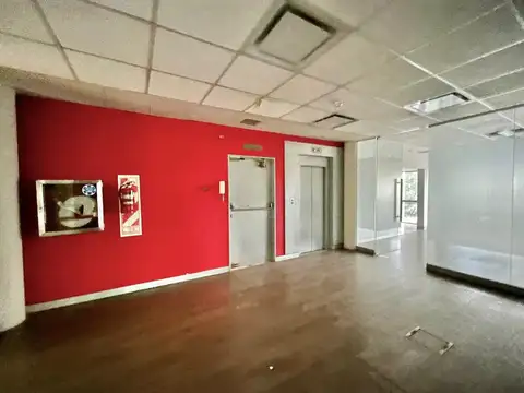 Estupendo edificio corporativo en alquiler en Vicente López, de Av. Libertador al Río.