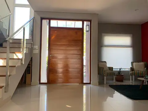 Casa en Venta en San Francisco, USD 530.000