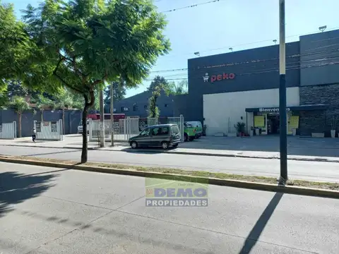 Edificio Comercial - Villa De Mayo