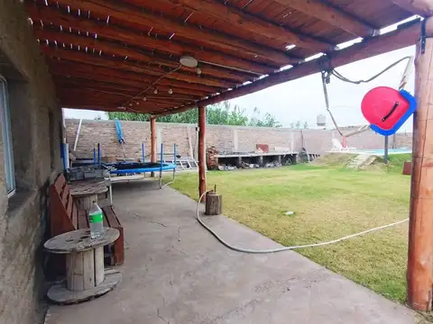 Venta de Quincho con Piscina en Guaymallén