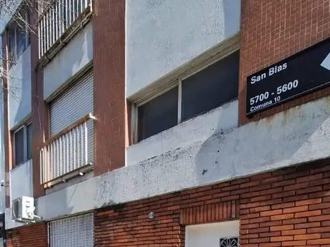 Versalles. Departamento 3 amb 2do PISO X ESCALERA