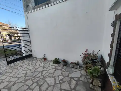 Depto Tipo Casa en Venta de Monoambiente