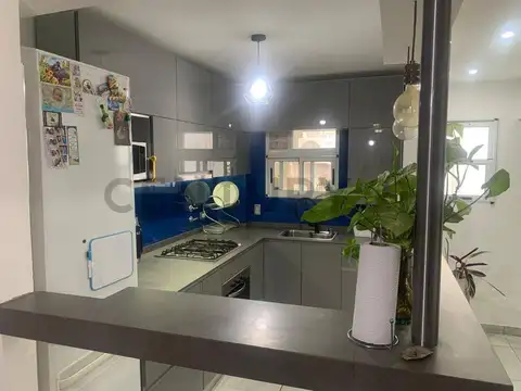 Departamento 3 Dormitorios zona Centro en Venta - Cocina reciclada. 2 dormitorios + comodin