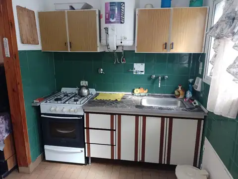 Casa en venta - 2 Dormitorios 1 Baño - Mar del Tuyú