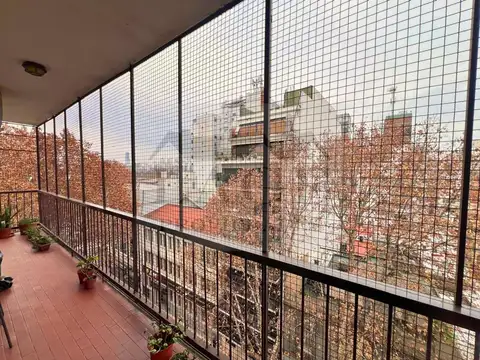 Departamento 4 ambientes con 3 baños