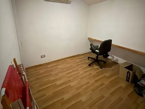 Oficinas En Alquiler 83 M2 Cub. En Planta Alta Importantes A