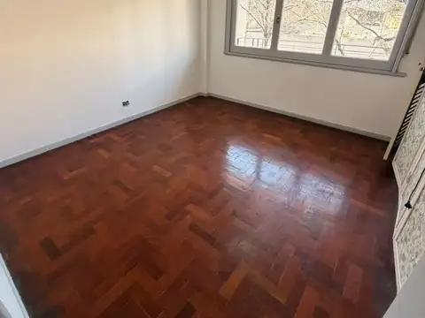 Tacuarí 1300