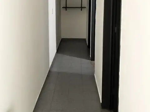 Oficina en Alquiler en Cerro De Las Rosas, $ 1.500.000