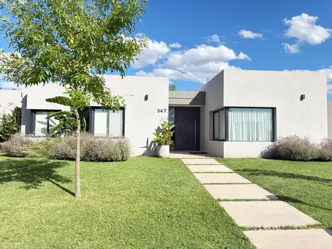 Casa en Alquiler Temporal A Estrenar