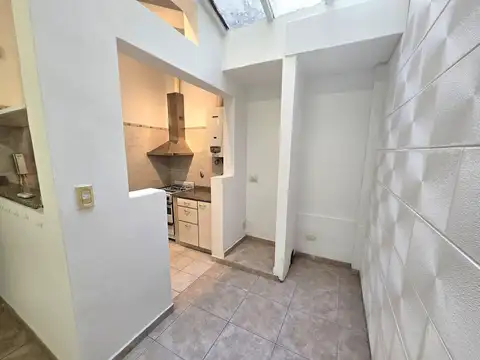 Departamento en Alquiler en Colegiales, $ 740.000