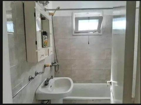 EXCELENTE OPORTUNIDAD ZONA SAN JOSÉ - DEPTO. 3 AMB. CON AMPLIO LAVADERO SEPARADO Y ESPACIO COCHERA