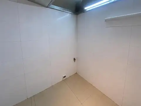Local en Alquiler en Almagro, $ 990.000
